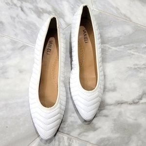 VANELI GINEBRA White Textured Napa Quilted Ballet Flats Size 8